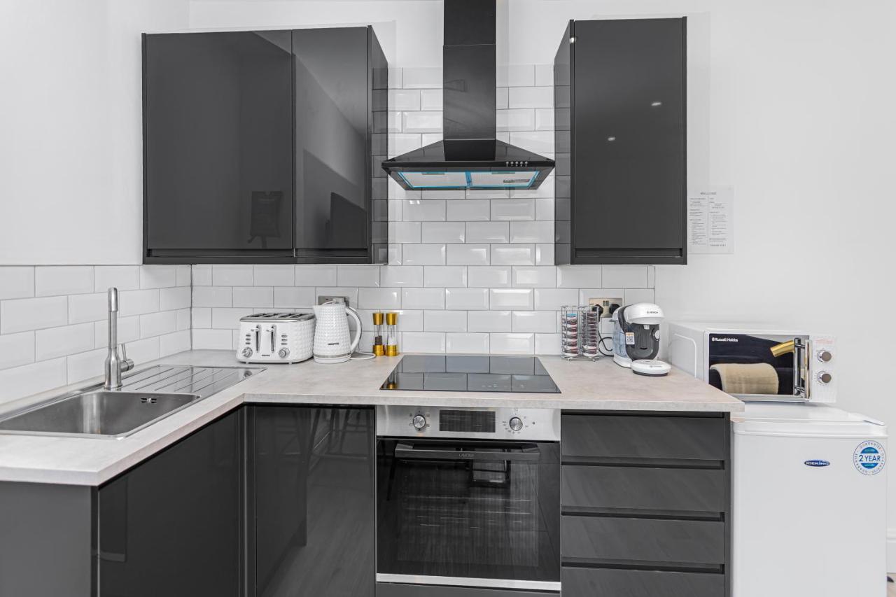 Modern 3 And 2 Bedroom Apartment In Maida Vale 伦敦 外观 照片