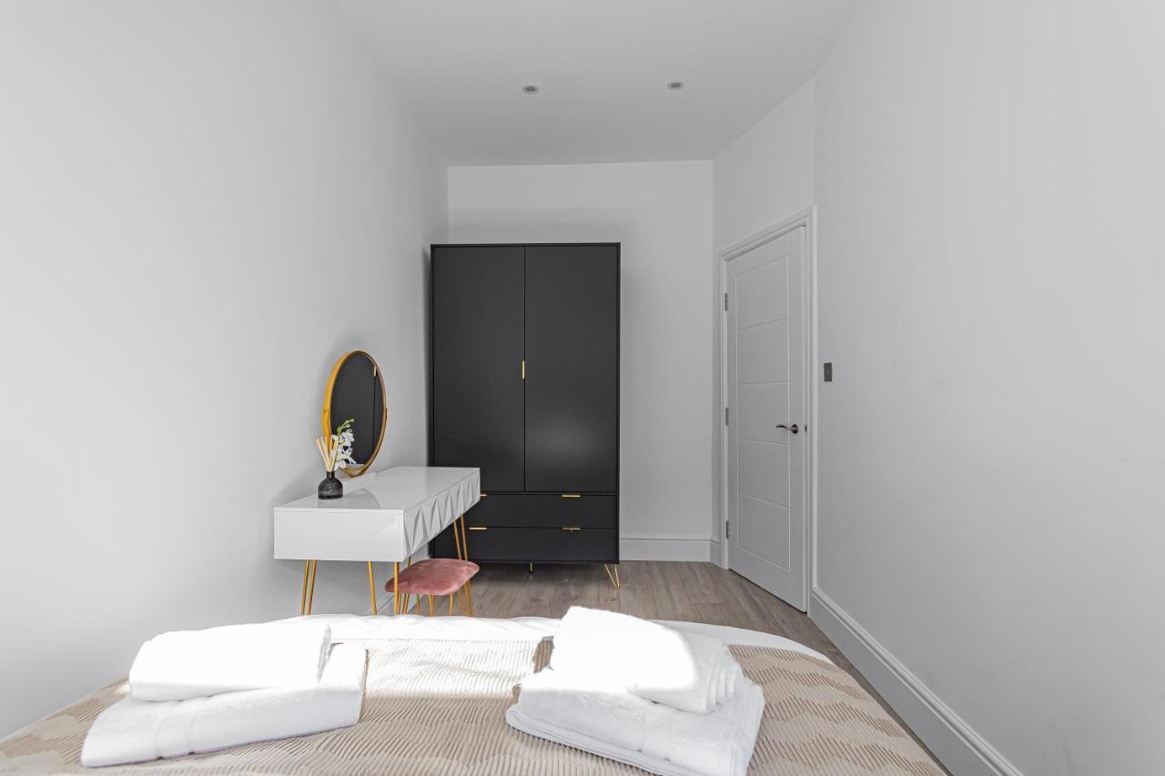 Modern 3 And 2 Bedroom Apartment In Maida Vale 伦敦 外观 照片